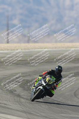 media/Oct-30-2025-Racers Edge (Thu) [[dabbdaf680]]/3-B Group/Session 2 (Bowl Exit)/